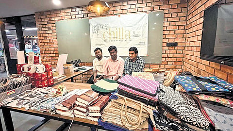 Chilla Centre for Habilitation fellows at an exhibition