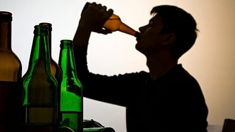 The man, who is an alcoholic, allegedly tried to kill himself with a glass piece after learning that his parents wanted to admit him to a rehabilitation centre.