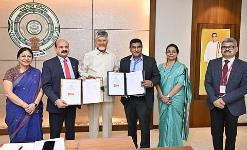 An MoU was signed between the Andhra Pradesh Quantum Mission and Punjab National Bank to set up a Quantum Finance Innovation Hub at Amaravati Quantum Computing Centre.