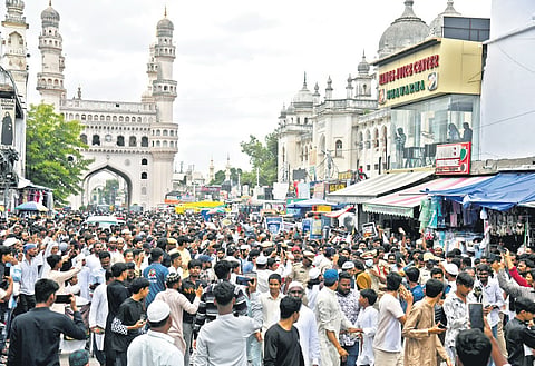 The bandh was called by SFI, AISF, NSUI, PDSU, AIFDS, SIO, AISB and AIPSU.