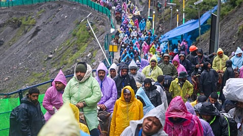 The 18th batch of 6,269 pilgrims, including 1,470 women, 25 children and 54 sadhus, left for Baltal in 223 vehicles at 2.40 am under tight security.
