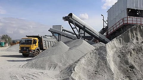 The government had imposed the ban as a precautionary measure to ensure uninterrupted supply of minerals within Tamil Nadu.