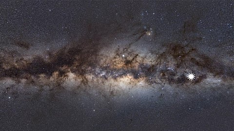 This image shows the Milky Way as viewed from Earth. The star icon shows the position of the mysterious repeating transient. Credit: Dr Natasha Hurley-Walker (ICRAR/Curtin).