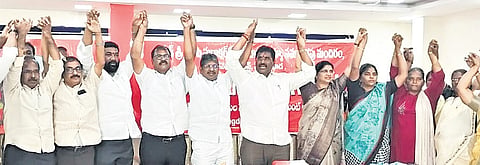 AP JAC Amaravati chairman Bopparaju Venkateswarlu and other leaders attend State level meeting held at Revenue Bhavan in Vijayawada on Sunday | Express