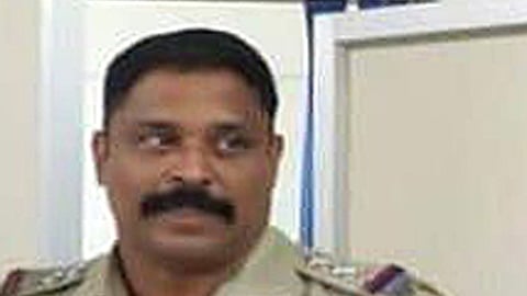 Inspector Mohamed Bukhari, attached to the St Thomas Mount police station was arrested on Tuesday for allegedly extorting over Rs 35 lakh from a city resident by threatening to implicate him in the Armstrong murder case