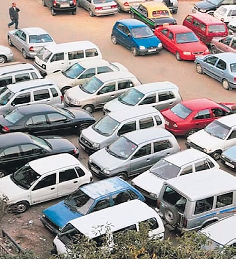 Delhi MCD to launch tech-driven parking fee system to curb overcharging at parking sites