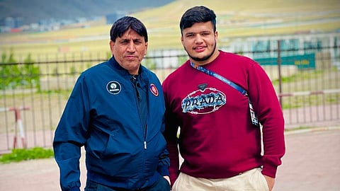 Wrestler Ronak Dahiya with his father Jaibir Singh
