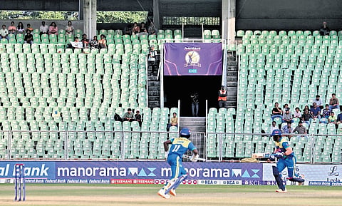 Greenfield Stadium remained largely vacant during the KCL match between Kochi Blue Tigers and Thrissur Titans held on Saturday