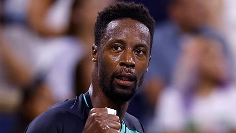 Playing on his 40th birthday, Monfils opened shakily against Adolfo Daniel Vallejo of Paraguay, but decisively turned the tables after the first set for a 2-6, 6-1, 6-2, 6-0 win.