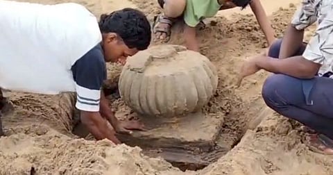 Locals believe the structure is the Gangadevi temple, which was built by villagers and is believed to have been swallowed by the sea in the late 1990s.