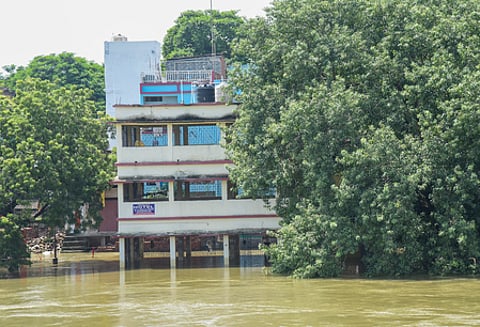 Kosi nears High Flood Level in Katihar
