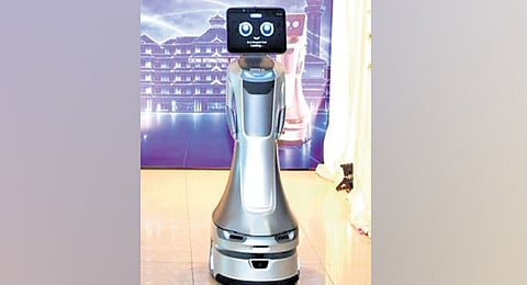 Passenger assistance robot at the arts museum at Kalangan