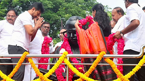 Leader of Opposition Udhayanidhi Stalin and senior DMK leaders pay their tributes to ex-CM Annadurai