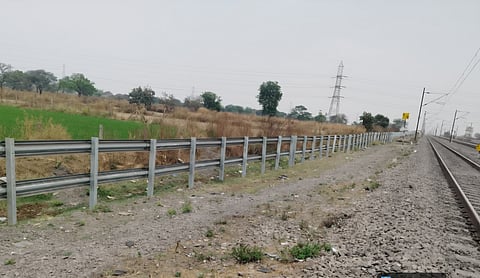 Raipur Railway Division is rapidly installing track-side safety fencing along the heavily trafficked Bilaspur–Durg section.