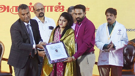 Families of deceased organ donors honoured by the health secretary Dr. Darez Ahamed, I.A.S at an event organised by the Health Department on the Organ donation day held at Kalaivanar Arangam.