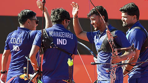 The troika of Dhiraj Bommadevara, Yashdeep Bhoge and Neeraj Chauhan started strongly after an early fumble by Korea but could not hold onto the advantage as they went down 56-56 50-57 54-56.