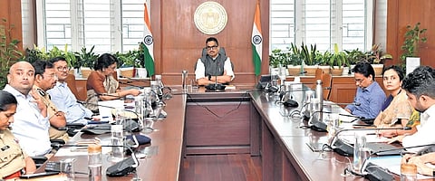 Chief Secretary Sanjay Jaju chairs the review meeting.