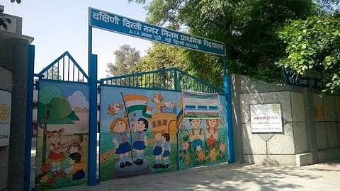 MCD mulls Rs 1.3K subsidy for uniforms, school bags.