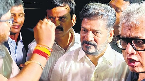 Chief Minister A Revanth Reddy and TMC MP Derek O’Brien are stopped by Delhi Police on Wednesday evening.