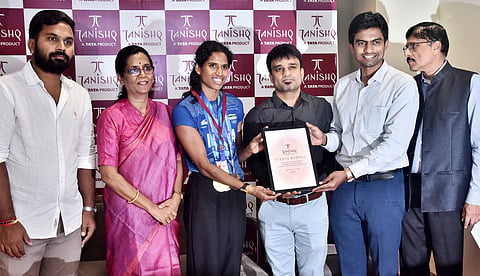 Vithya Ramraj felicitated in Chennai during an event
