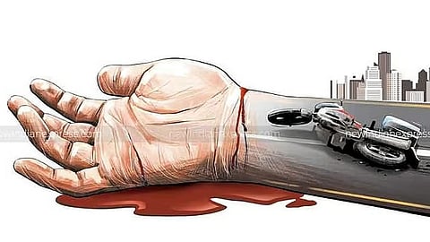 The deceased has been identified as Namay Sharma, a native of Delhi who was residing in Iblur and working at a private firm. According to the police, the accident occurred around 6.30 am when Sharma was riding his motorcycle on the flyover.