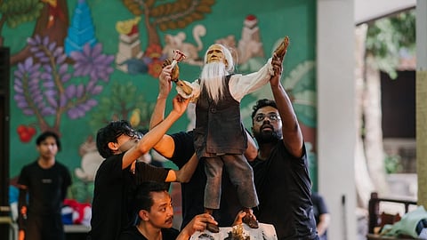 Puppet show in progress