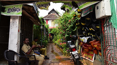 Police guard the Kadavumbhagam Synagogue in Kochi