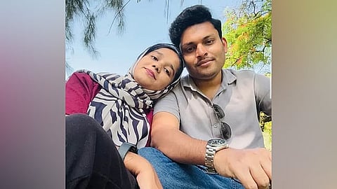 The deceased are Muhammed Aslam, 30, a native of Pullavoor in Koduvally, Kozhikode district, and his wife Farhana, 28, from Nediyiruppu in Kondotty, Malappuram district.