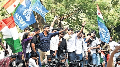 NSUI activists participate in an ‘Ungli Toh Uthegi-Hallabol March’ from its headquarters to Jantar Mantar, demanding CEC Gyanesh Kumar’s resignation.