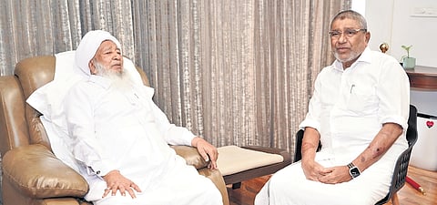 Waqf Board chairman M C Mayin Haji visiting Sunni leader Kanthapuram
A P Aboobacker Musaliyar on Wednesday