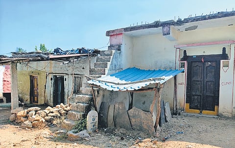 Houses remain locked in Putpak Thanda after its residents migrated to the city