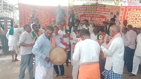 Sugarcane farmers on an indefinite strike at Bailhongal in Belagavi district.