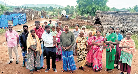 Advocate V Akathiyan identifies tribal communities, particularly in Tiruvannamalai, Villupuram,
Vellore and surrounding districts, and makes efforts to help them obtain caste certificates.