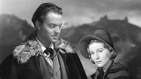 Promotional photograph of the 1943 film with the same name starring Orson Welles as Rochester and Joan Fontaine as Jane