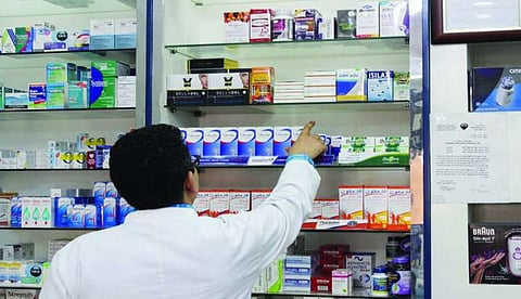 കുവൈത്തില് മരുന്ന് വില വെട്ടിക്കുറച്ച് ആരോഗ്യമന്ത്രാലയം; വില പുതുക്കിയത് 544 മെഡിക്കല് ഉല്പ്പന്നങ്ങള്ക്ക്