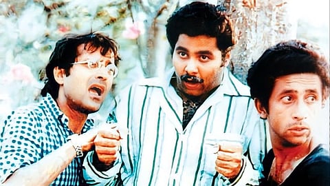'ജാനേ ഭി ദോ യാരോ' എന്ന ചിത്രത്തില് സതീഷ് ഷാ