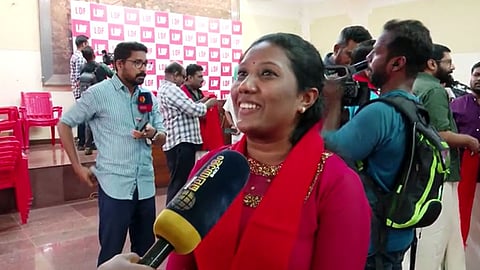 അപ്രതീക്ഷിതമായി വന്നുചേര്ന്ന ഉത്തരവാദിത്തം, ജയിക്കുമെന്ന് ആത്മവിശ്വാസം; തിരുവനന്തപുരം കോര്പ്പറേഷനിലെ ഏറ്റവും പ്രായം കുറഞ്ഞ സ്ഥാനാര്ഥി