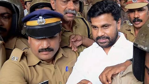 ജനപ്രിയ നായകന് എട്ടാം പ്രതി, 28 സാക്ഷികള് കൂറുമാറി; നടിയെ ആക്രമിച്ച കേസ് നാള്വഴി
