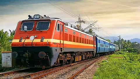 ട്രെയിൻ യാത്രയും ചെലവേറും; നിരക്കു വർധന ഇന്നു മുതൽ