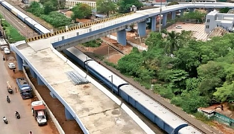 ഒടുവില് ശാപമോക്ഷം; ഭോപ്പാലിലെ '90 ഡിഗ്രി പാലം' പുനര്രൂപകല്പ്പന ചെയ്യാന് തീരുമാനം