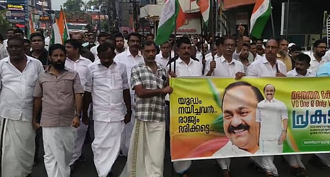 Congress workers take to the streets for V.D. Satheesan