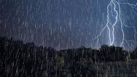 ജാഗ്രത! എല്ലാ ജില്ലകളിലും ഇടിമിന്നലോട് കൂടിയ
മഴയ്ക്ക് സാധ്യത