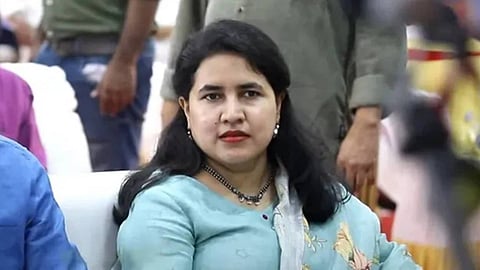 Veena Vijayan's phone check is crucial