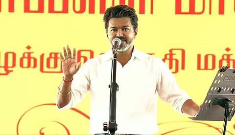 "തമിഴ്നാട്ടില് പോരാട്ടം ഡിഎംകെയോട്; എന്റെ ജോലി ജനങ്ങള്ക്ക് വേണ്ടി പ്രവര്ത്തിക്കുകയെന്നത്"; തിരുച്ചിറപ്പള്ളിയില് വിജയ്യുടെ ആദ്യ പൊതുയോഗം