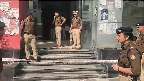 ഡെറാഡൂണിൽ യുവതിയെ പത്ത് മാസത്തോളം ശുചിമുറിയില് പൂട്ടിയിട്ടു; ഭർത്താവിനും കുടംബത്തിനുമെതിരെ നടപടി