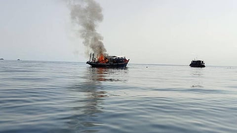Explosion on Kozhikode fiber boat