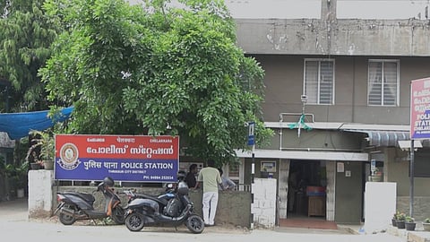 Alcoholic party at Chelakkara Police Station