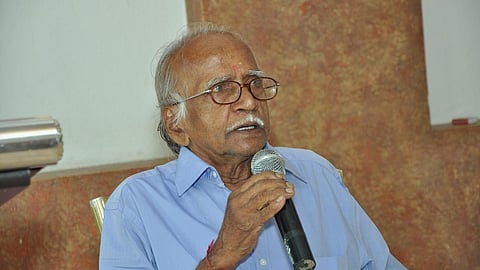 കവിയും സാഹിത്യകാരനുമായ പത്മശ്രീ പി. നാരായണക്കുറുപ്പ് അന്തരിച്ചു; അനുശേചിച്ച് സാമൂഹിക സംസ്കാരിക രംഗത്തെ പ്രമുഖർ