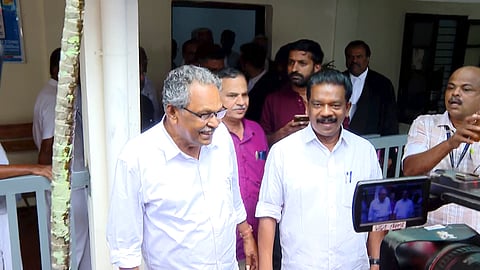 കരുവന്നൂർ ബാങ്ക് തട്ടിപ്പ് കേസ്: സിപിഐഎം നേതാക്കൾക്ക് ജാമ്യം