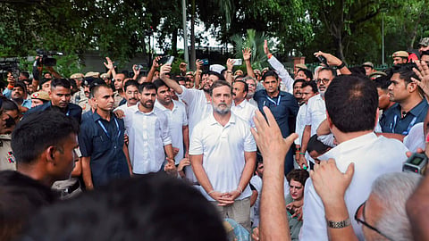 "രാജ്യത്തിന്റെ ഭാവിയായ കുട്ടികളെ കേള്ക്കുന്നതില് എന്താണ് പ്രശ്നം?"; പാര്ലമെന്റിന് അകത്തും പുറത്തും പ്രതിഷേധം കനക്കും